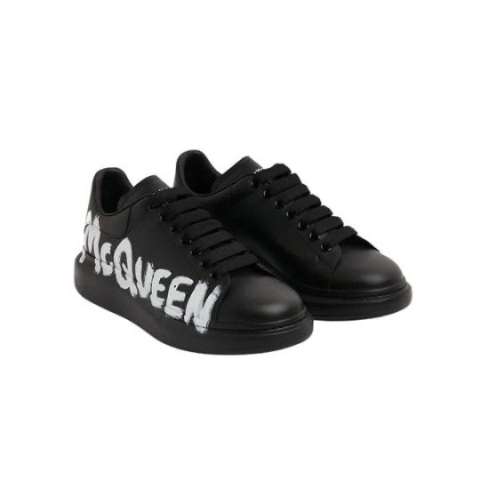 Alexander McQueen – Black Letters - Imagen 2