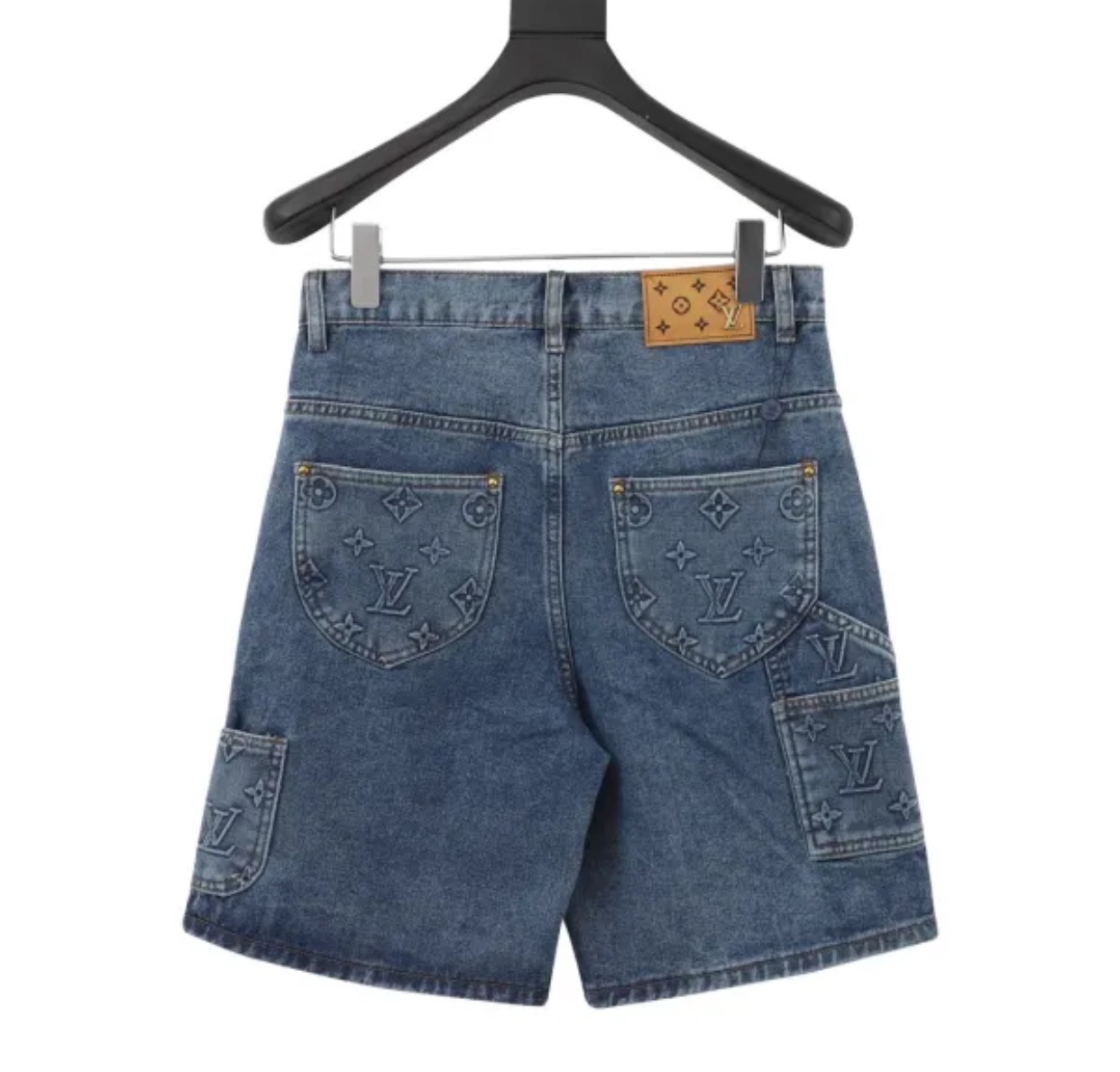 Louis Vuitton Denim Shorts - Imagen 2